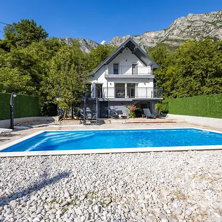 Villa - Dreznica Golemac